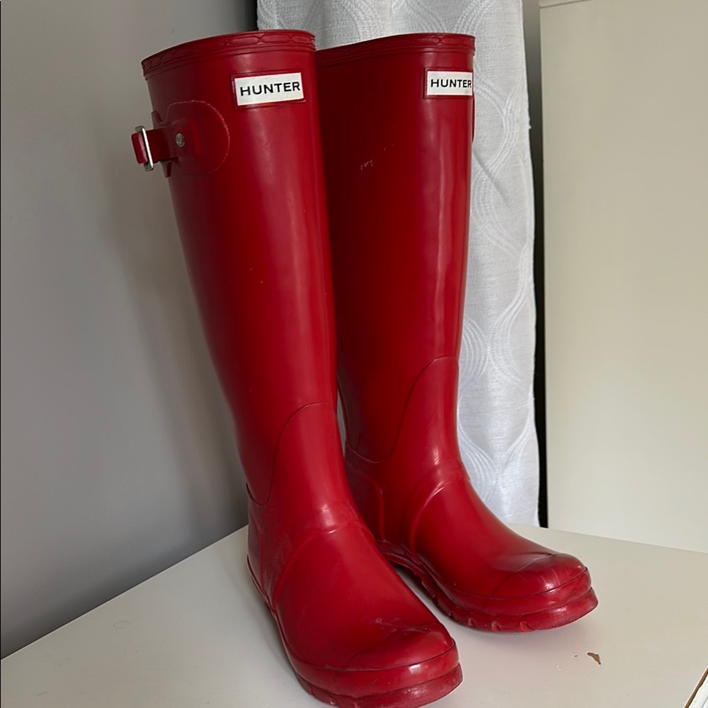 Hunter Original Tall Gloss Rain Boots